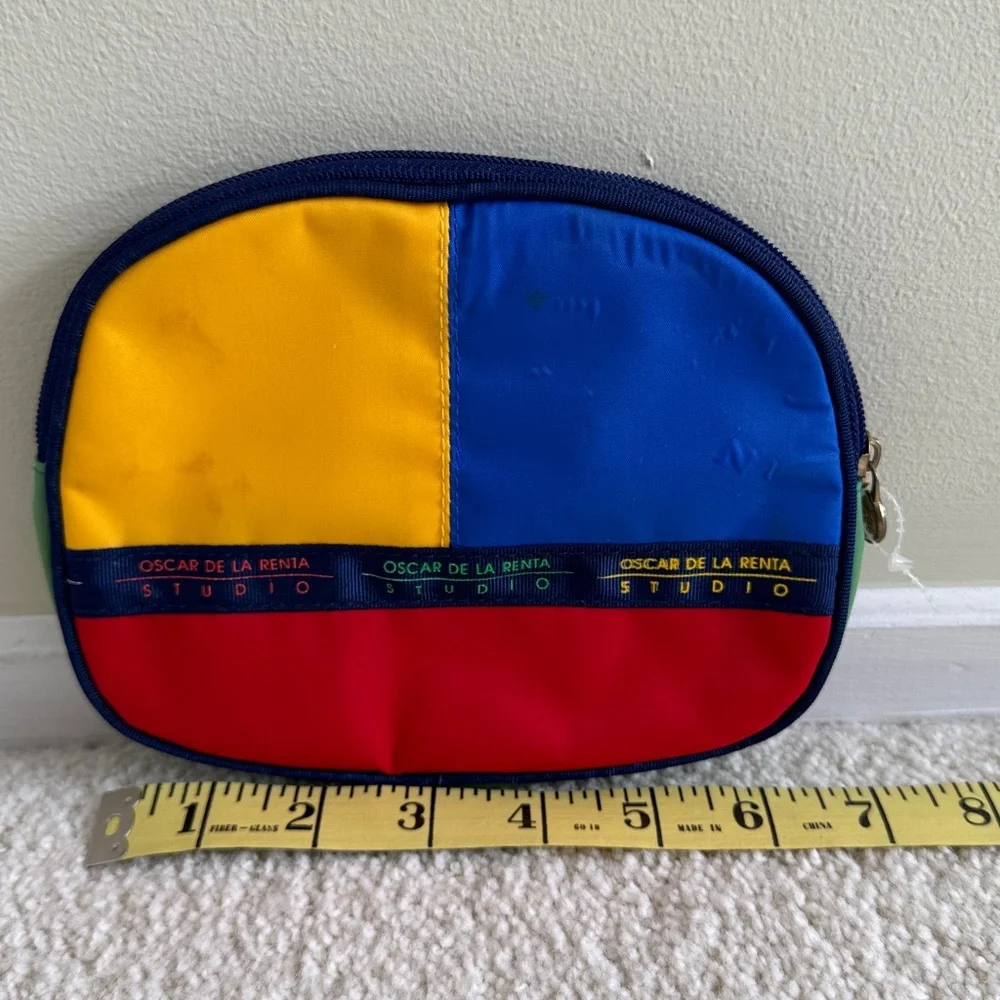 Oscar de la Renta Color block zippered Cosmetic Case